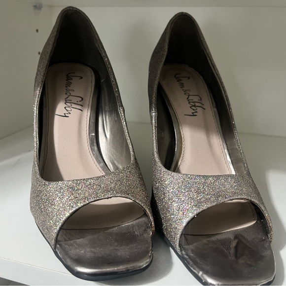 Sam and Libby shoes - Picture 2 of 6